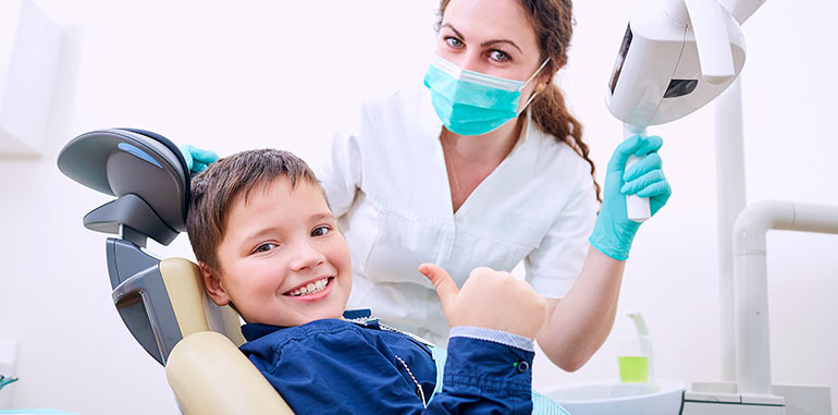 Children’s dental health: prevention and reassuring care — original treatment illustration